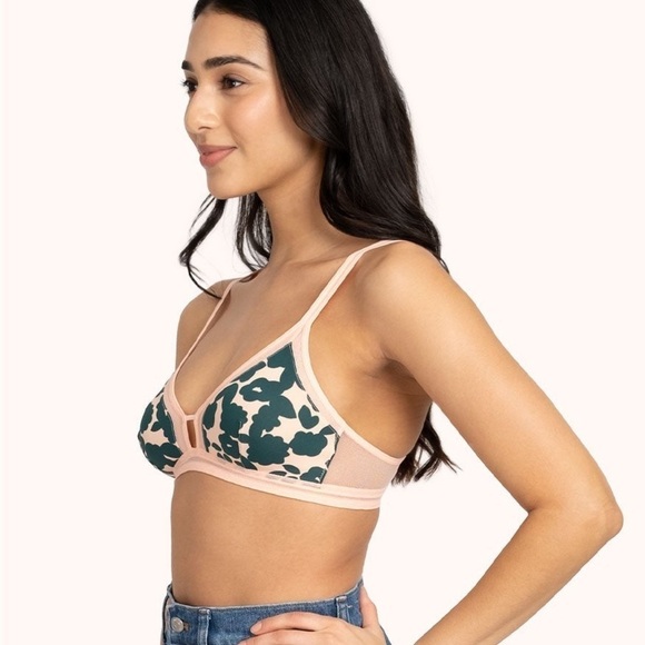 Lively | Floral Mesh Trim Breathable Bralette in Retro Blooms Size Medium - Picture 2 of 10